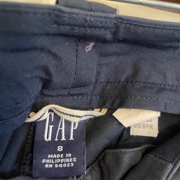 GAP Navy Blue Cropped Pants, Size 8 - Picture 3 of 5